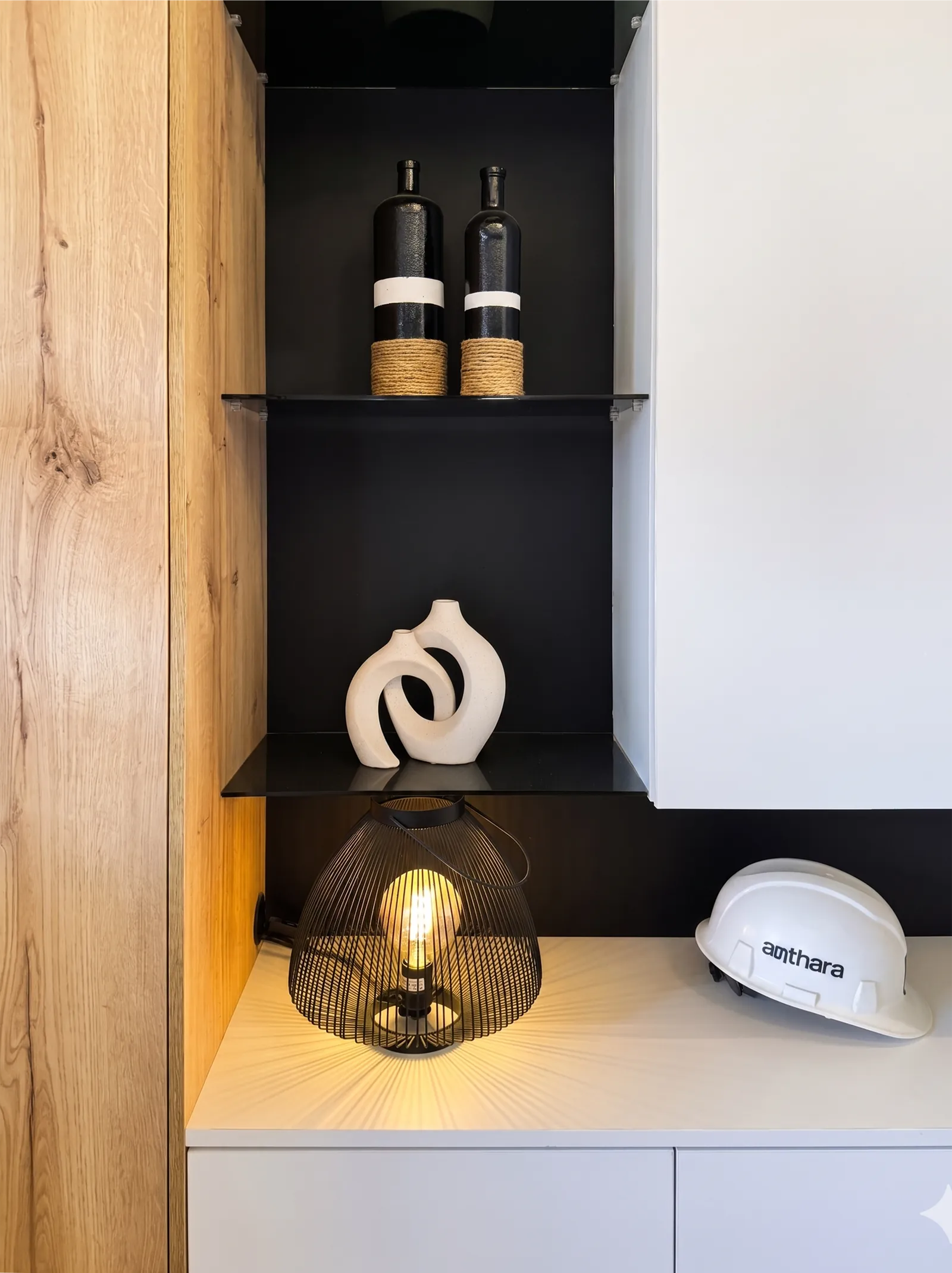 Suite 01 — Suite01 Sala Detalle · Anthara, Loja