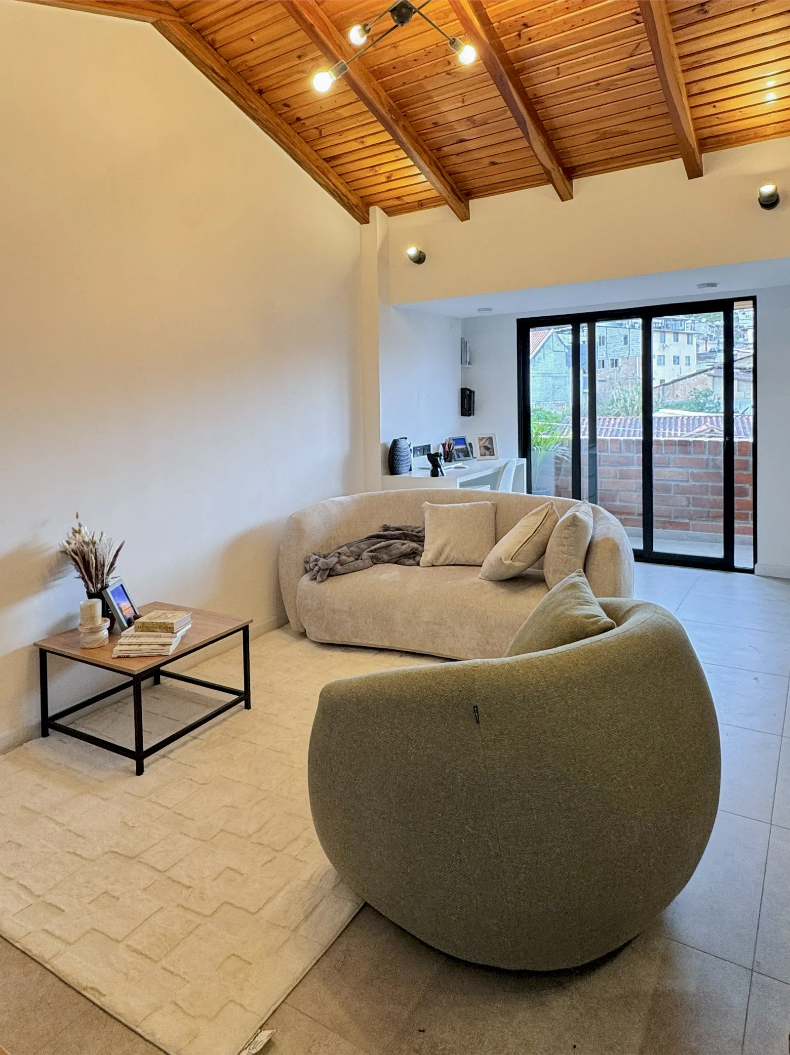 Suite 02 — Suite02 04 · Anthara, Loja