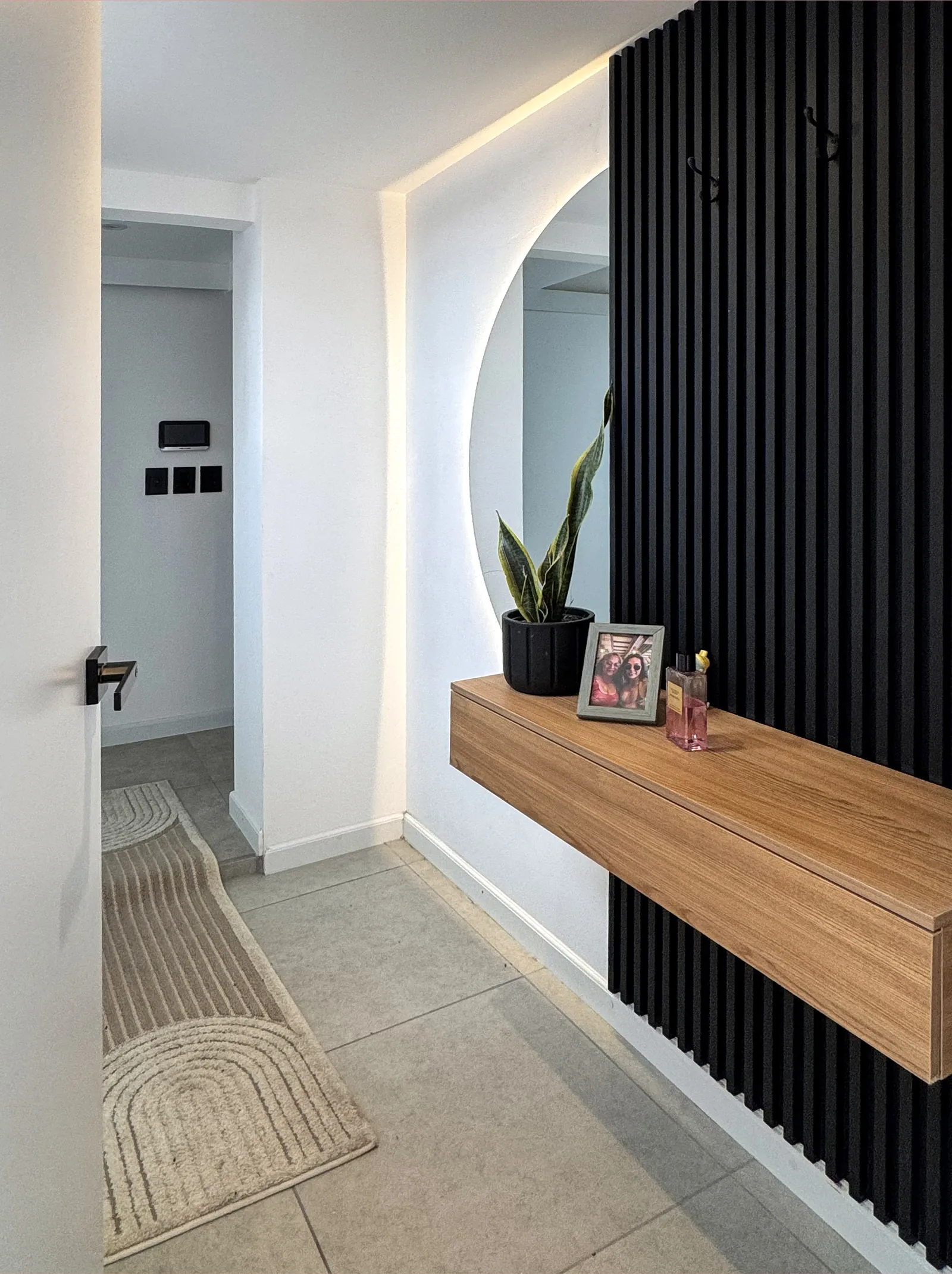 Suite 02 — Suite02 Hall 01 · Anthara, Loja